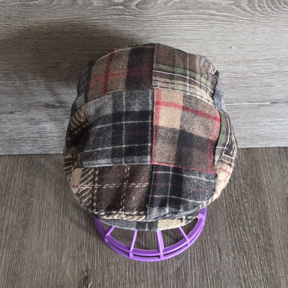 Gap Kids Patchwork Plaid Newsboy Cap in Brown and Gray Small/Medium